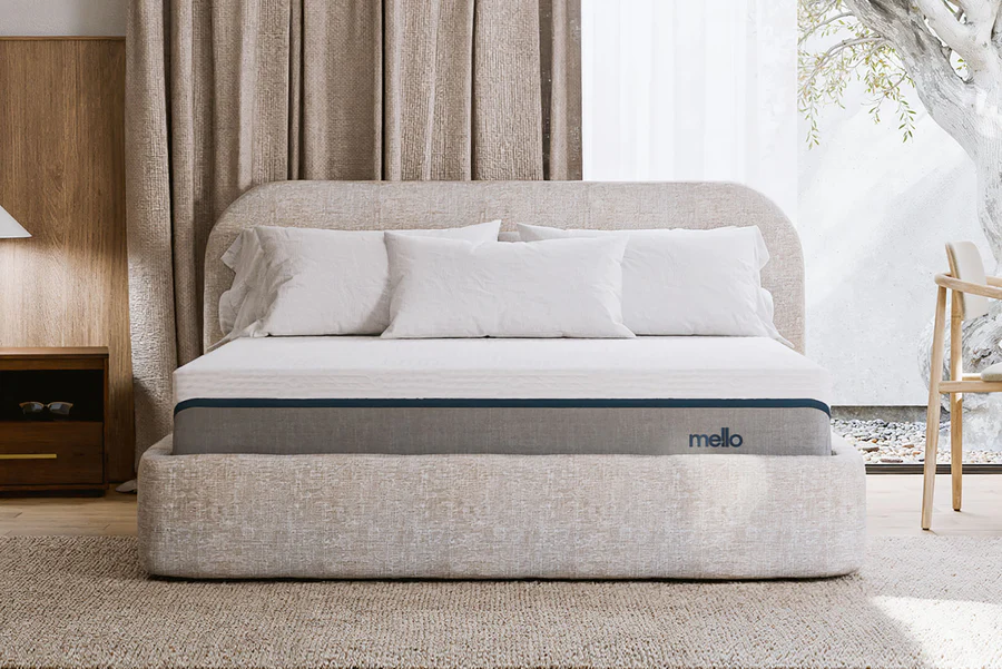 Mello Lit Coffre en tissu bouclette beige avec tête de lit molletonnée